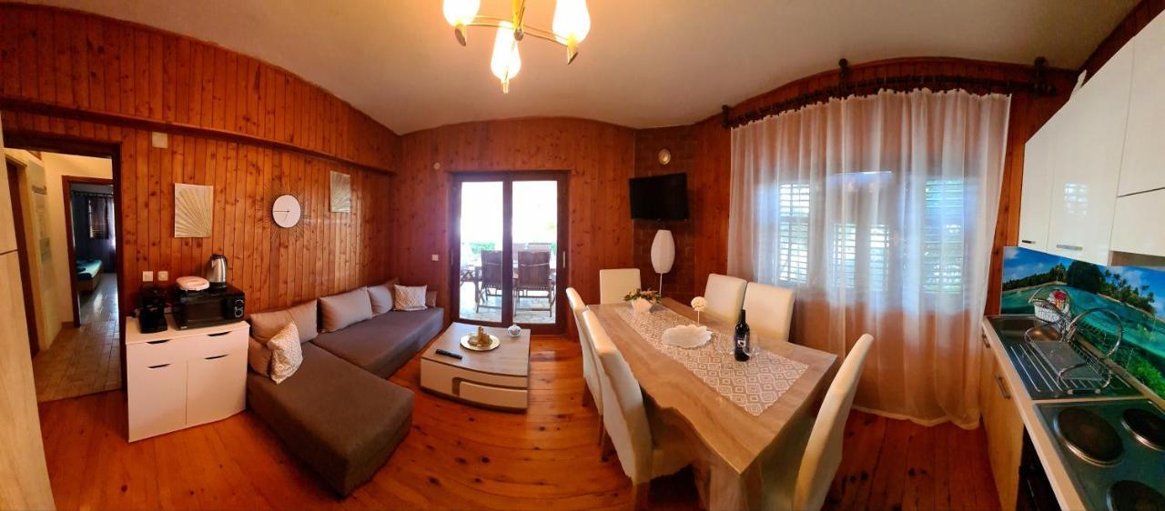 Beachfront Apartments Kate Orebić Zewnętrze zdjęcie