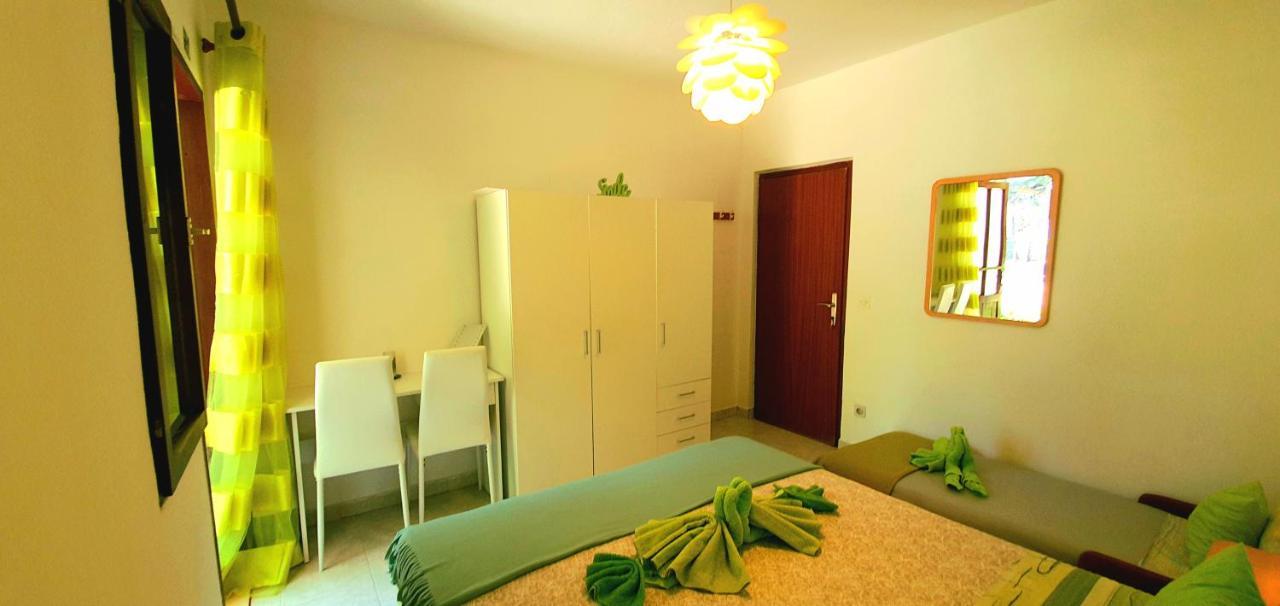 Beachfront Apartments Kate Orebić Zewnętrze zdjęcie